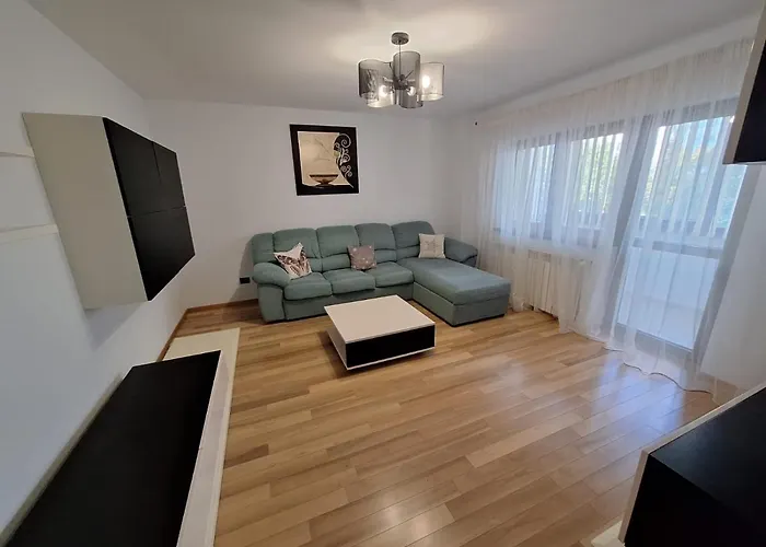 Urban George Enescu 4 Beedroom Apartment Suceava