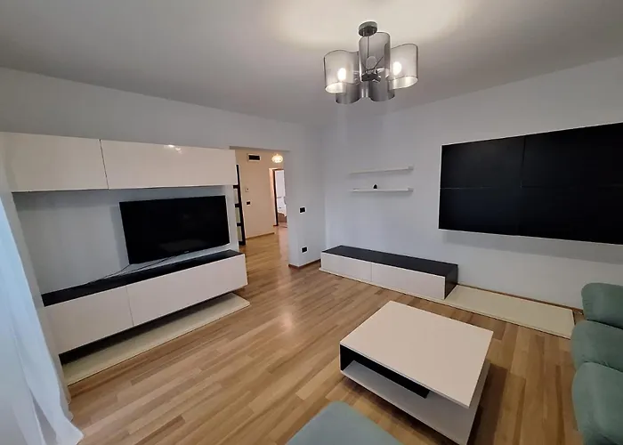 Urban George Enescu 4 Beedroom Apartment Suceava