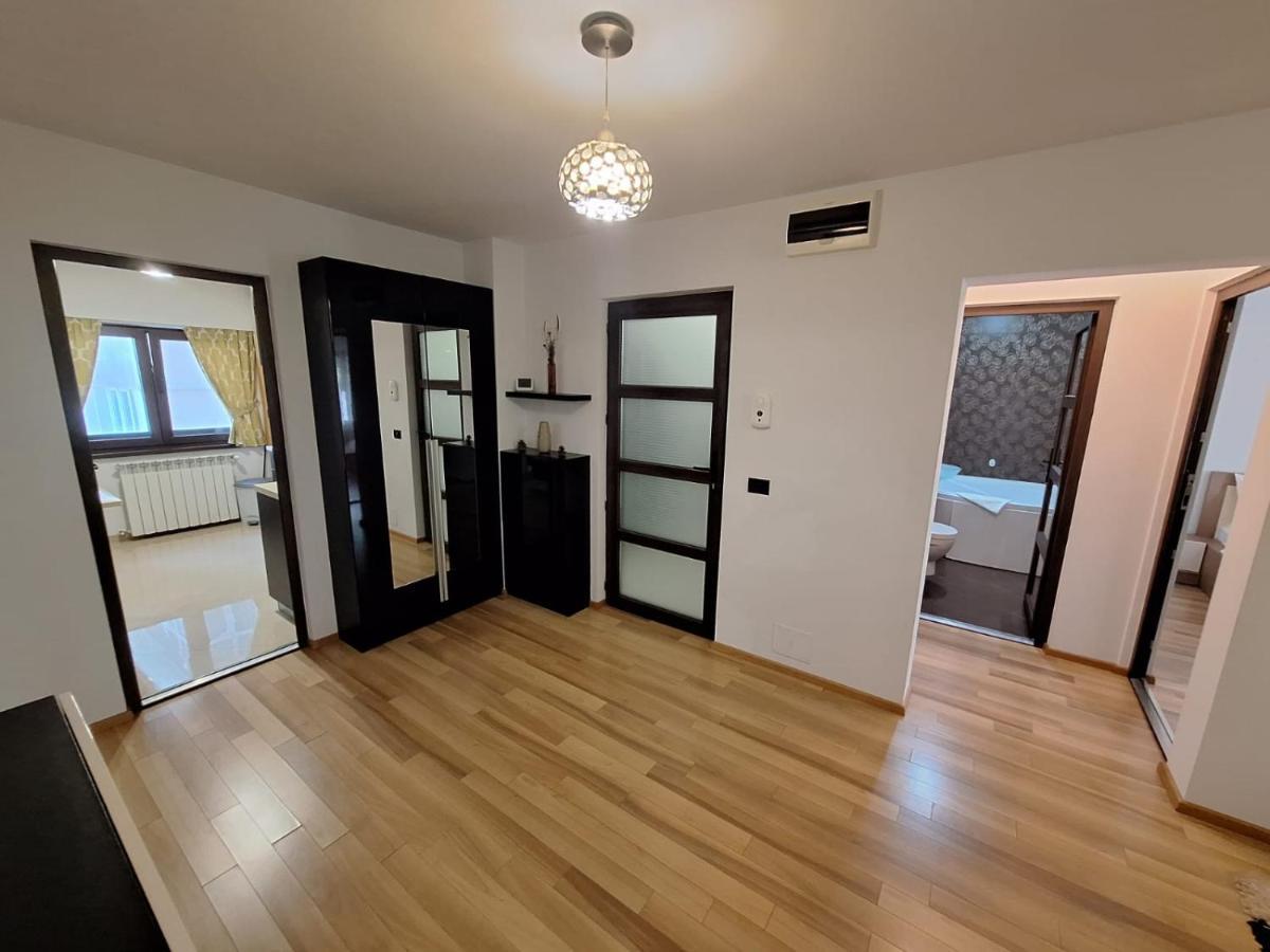 Apartment Urban George Enescu 4 Beedroom Suceava