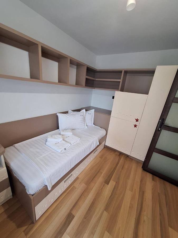 Apartment Urban George Enescu 4 Beedroom