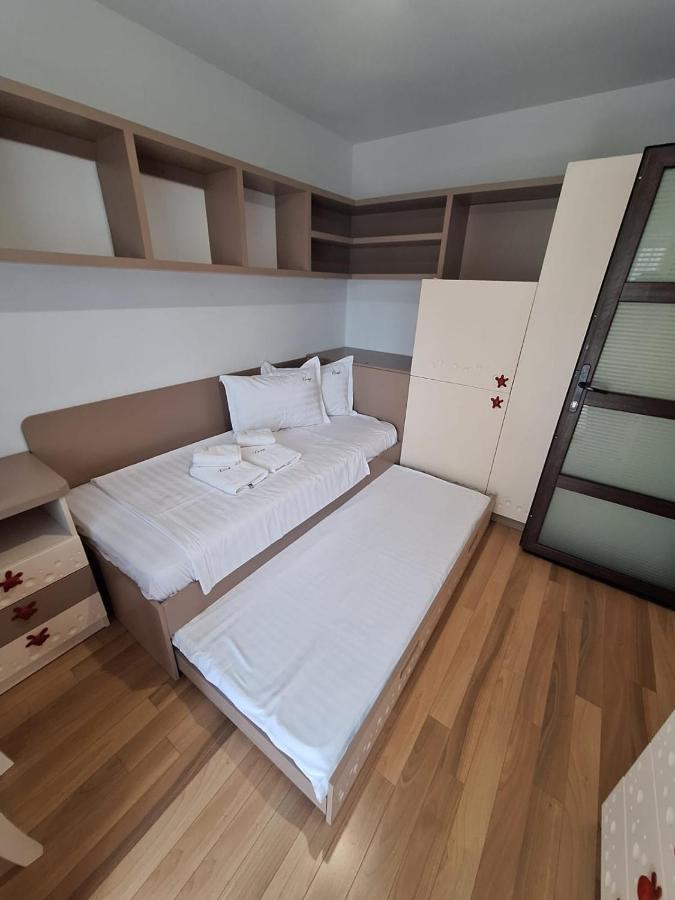 Apartment Urban George Enescu 4 Beedroom *